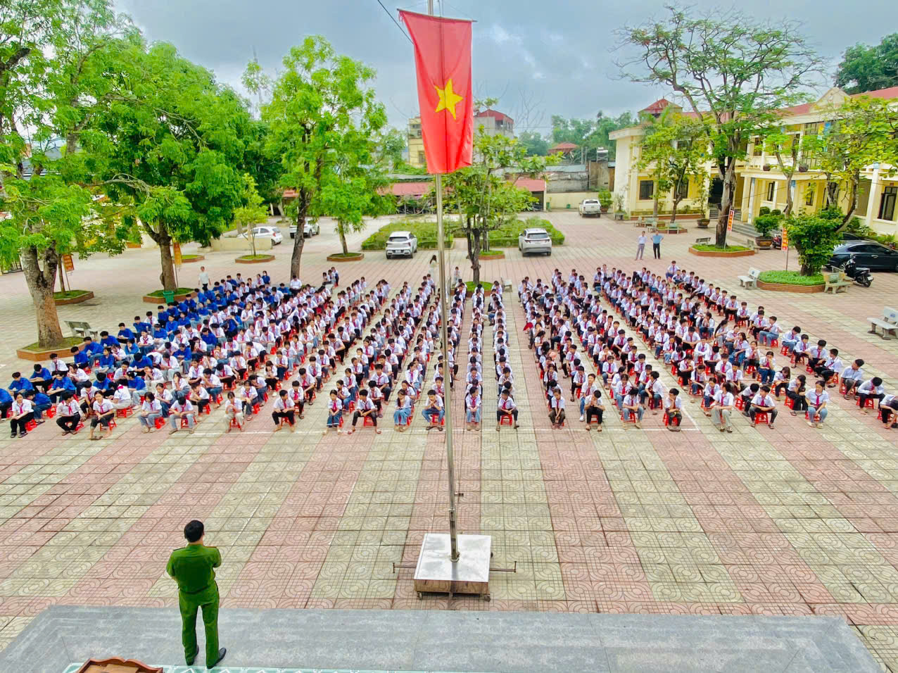 Anh-tin-bai